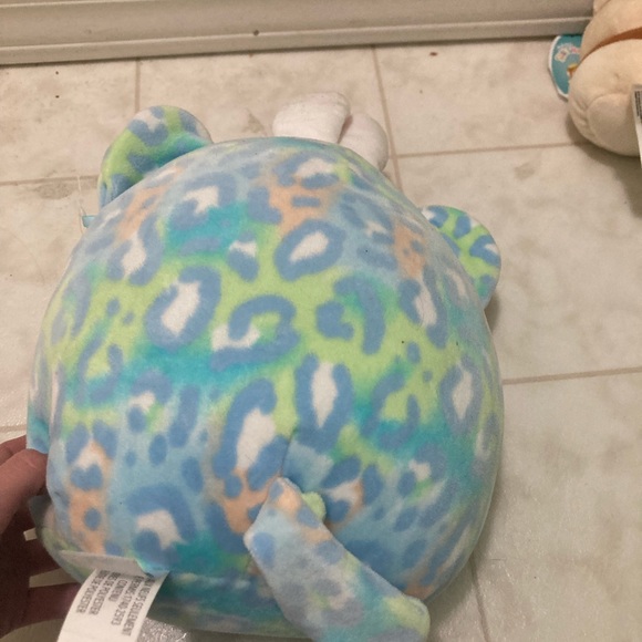 BNWT 8 inch Lindsay cheeta squishmallow - Picture 3 of 3